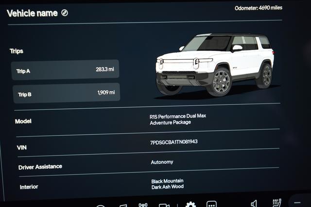 2026 Rivian R1S — photo 5 of 26