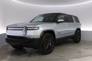 2026 Rivian R1S — VIN 7PDSGCBA1TN081943