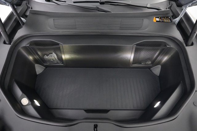2026 Rivian R1S — photo 25 of 26