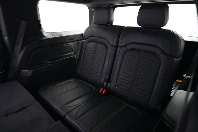 2026 Rivian R1S — photo 21 of 26