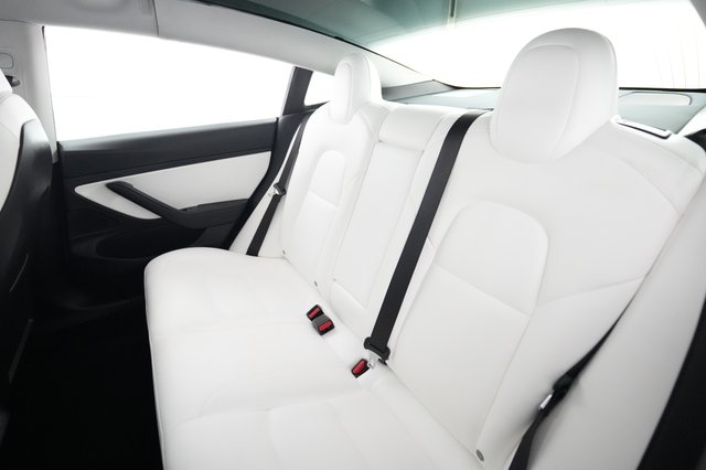 2020 Tesla Model 3 — photo 19 of 26