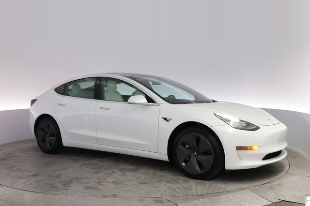 2020 Tesla Model 3 — photo 11 of 26