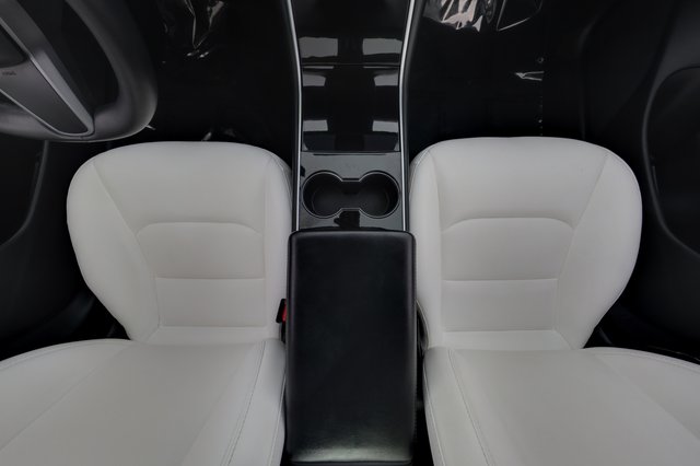 2020 Tesla Model 3 — photo 22 of 26