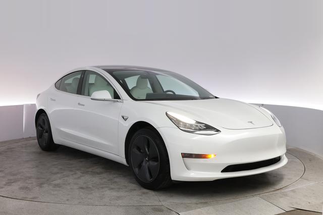 2020 Tesla Model 3 — photo 10 of 26