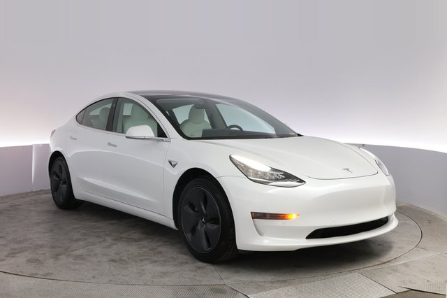 2020 Tesla Model 3 — photo 10 of 26