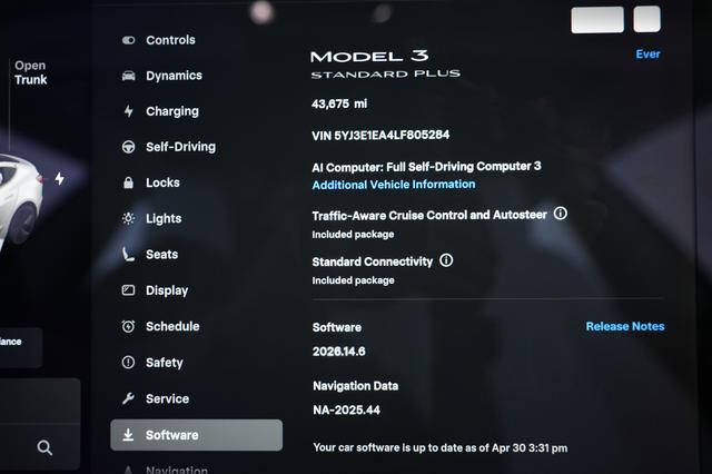 2020 Tesla Model 3 — photo 5 of 26