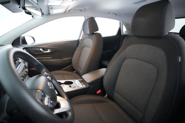 2023 Hyundai Kona Electric — photo 3 of 20