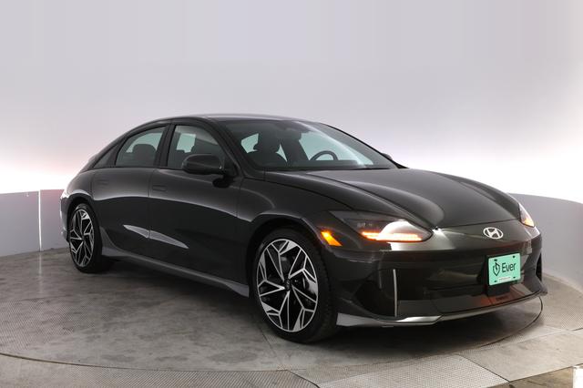 2023 Hyundai IONIQ 6 — photo 10 of 21