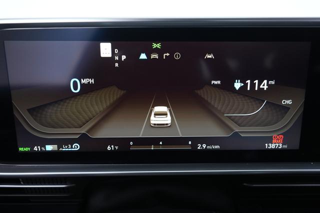 2023 Hyundai IONIQ 6 — photo 5 of 21