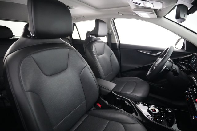 2023 Kia Niro EV — photo 17 of 29