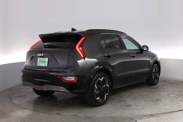 2023 Kia Niro EV — photo 2 of 29