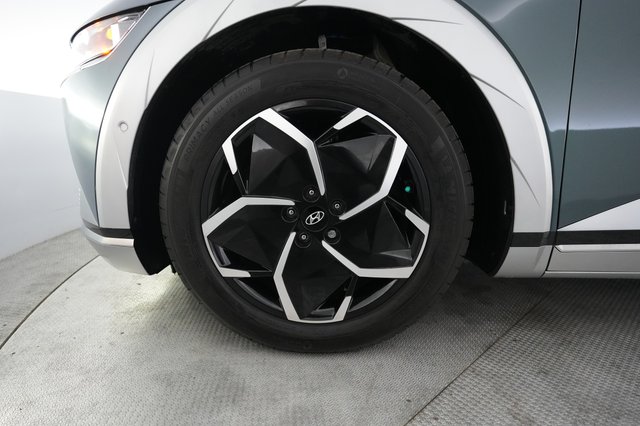 2024 Hyundai IONIQ 5 — photo 15 of 23