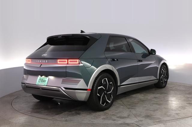 2024 Hyundai IONIQ 5 — photo 2 of 23
