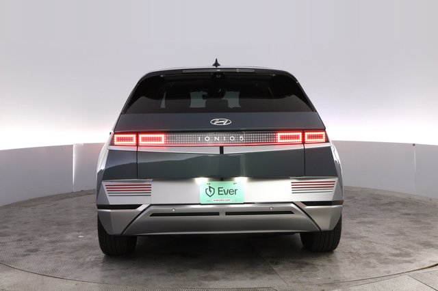 2024 Hyundai IONIQ 5 — photo 12 of 23