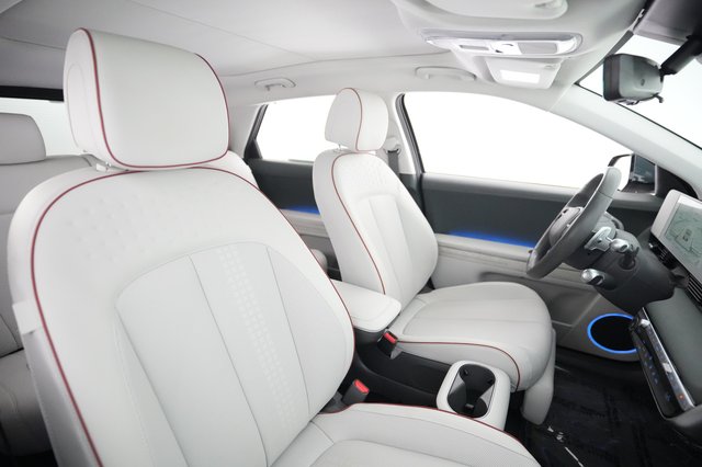 2024 Hyundai IONIQ 5 — photo 18 of 23
