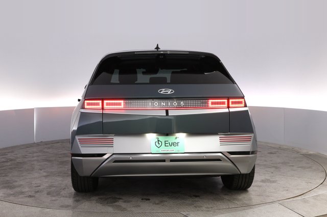 2024 Hyundai IONIQ 5 — photo 12 of 21