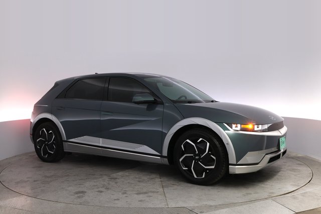 2024 Hyundai IONIQ 5 — photo 11 of 21