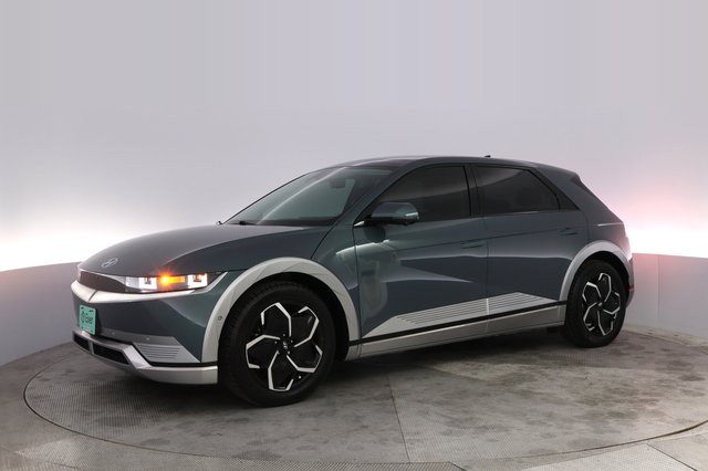 2024 Hyundai IONIQ 5 — photo 14 of 21