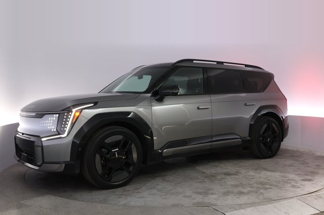 2024 Kia EV9 — photo 14 of 25