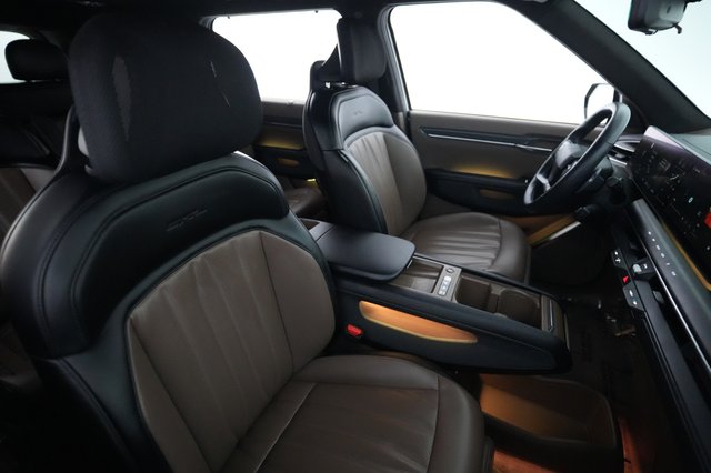 2024 Kia EV9 — photo 18 of 25