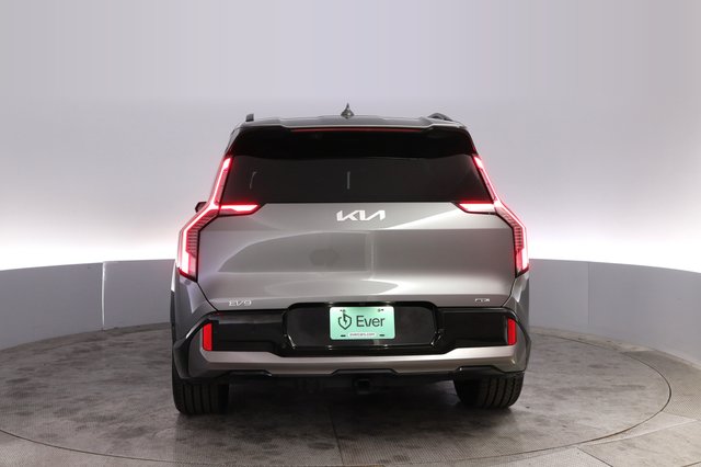 2024 Kia EV9 — photo 12 of 25
