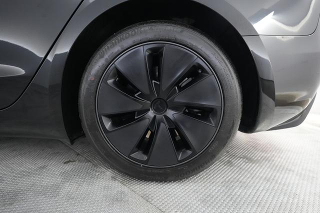 2024 Tesla Model 3 — photo 7 of 21