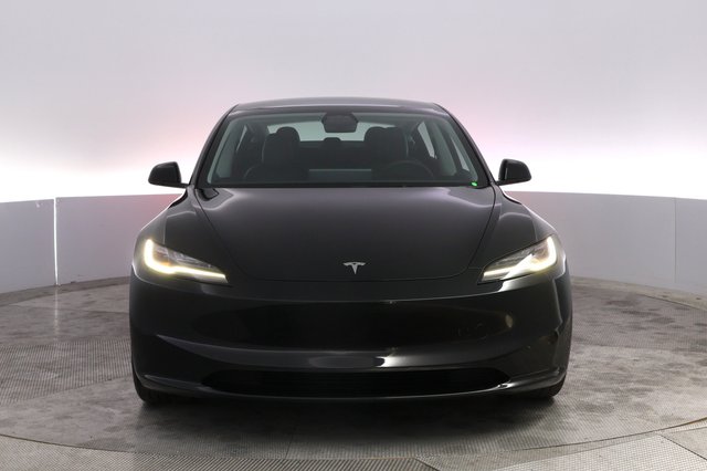 2024 Tesla Model 3 — photo 9 of 21