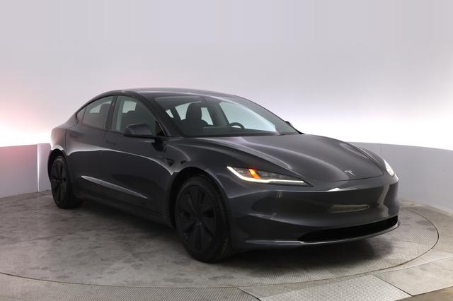 2025 Tesla Model 3 — photo 10 of 22