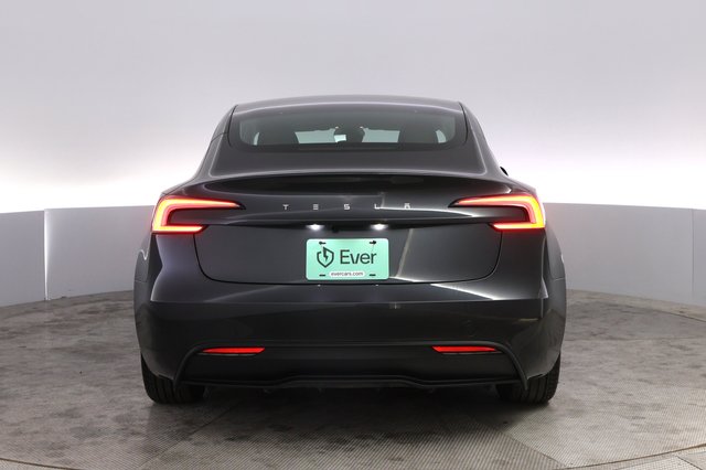 2025 Tesla Model 3 — photo 12 of 22
