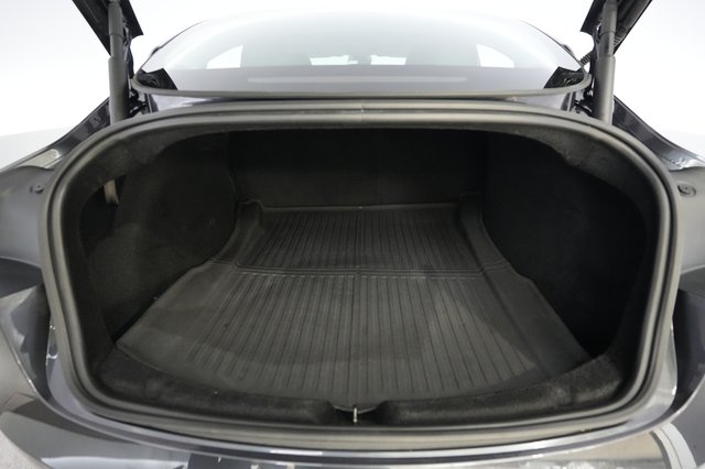 2025 Tesla Model 3 — photo 6 of 22