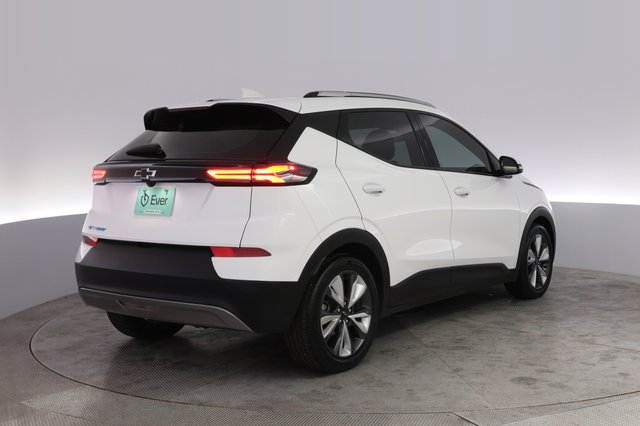 2022 Chevrolet Bolt EUV — photo 2 of 20