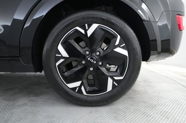 2023 Kia Niro EV — photo 7 of 21