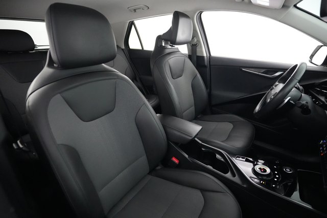 2023 Kia Niro EV — photo 18 of 21