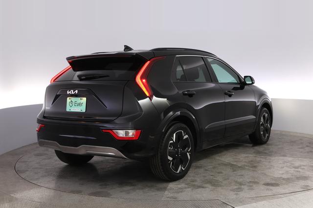 2023 Kia Niro EV — photo 2 of 21