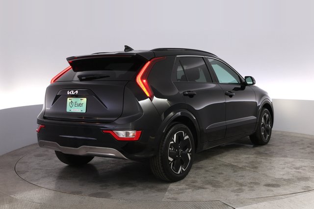 2023 Kia Niro EV — photo 2 of 21