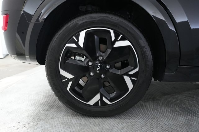 2023 Kia Niro EV — photo 17 of 21