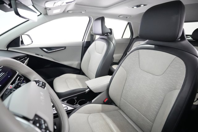 2023 Kia Niro EV — photo 3 of 21