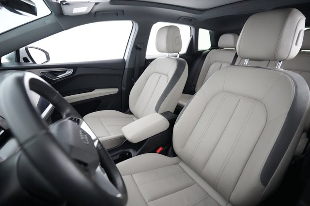 2023 Audi Q4 e-tron — photo 3 of 20