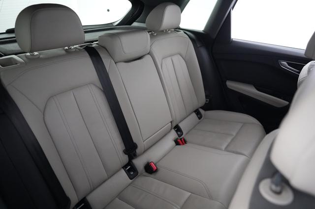 2023 Audi Q4 e-tron — photo 4 of 20
