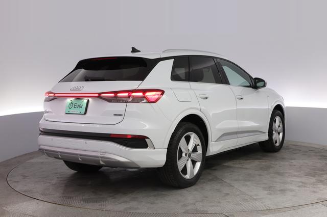 2023 Audi Q4 e-tron — photo 2 of 20