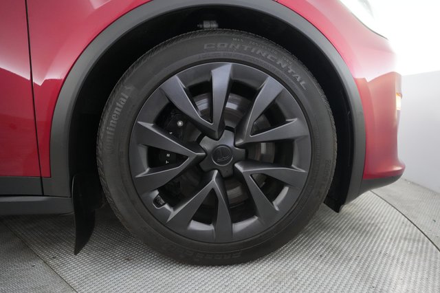 2023 Tesla Model X — photo 16 of 24