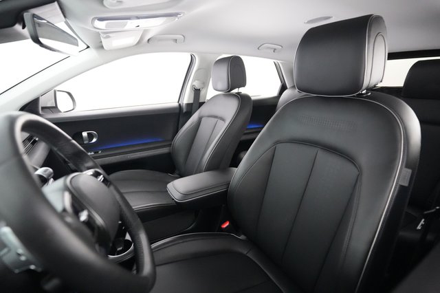 2023 Hyundai IONIQ 5 — photo 3 of 24