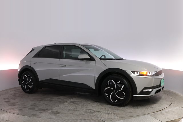 2023 Hyundai IONIQ 5 — photo 11 of 24