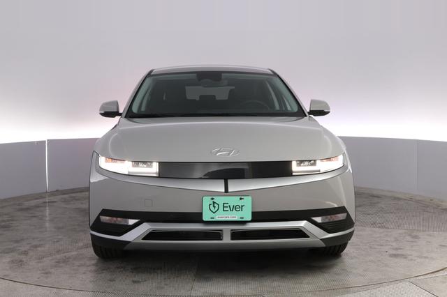2023 Hyundai IONIQ 5 — photo 9 of 24