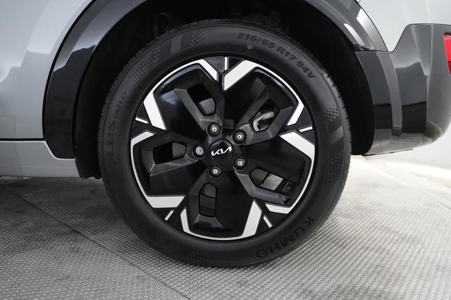 2023 Kia Niro EV — photo 7 of 22