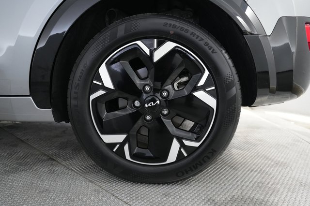 2023 Kia Niro EV — photo 7 of 22