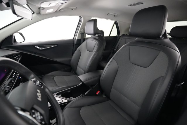 2023 Kia Niro EV — photo 3 of 22