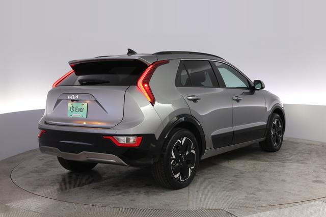 2023 Kia Niro EV — photo 2 of 22