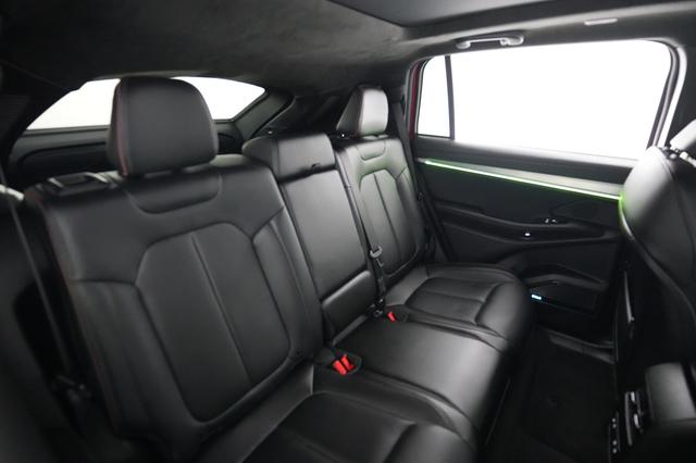 2024 Jeep Wagoneer S — photo 4 of 22
