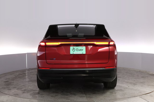 2024 Jeep Wagoneer S — photo 12 of 22